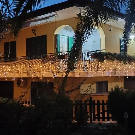 Apartment I Giardini Di Plinio - Elegante E Luminoso.