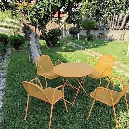 Apartment I Giardini Di Plinio - Elegante E Luminoso.