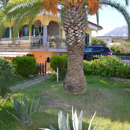 アパート I Giardini Di Plinio - Elegante E Luminoso.