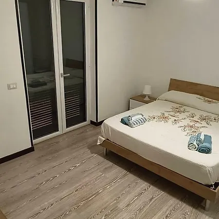 Apartment I Giardini Di Plinio - Elegante E Luminoso.