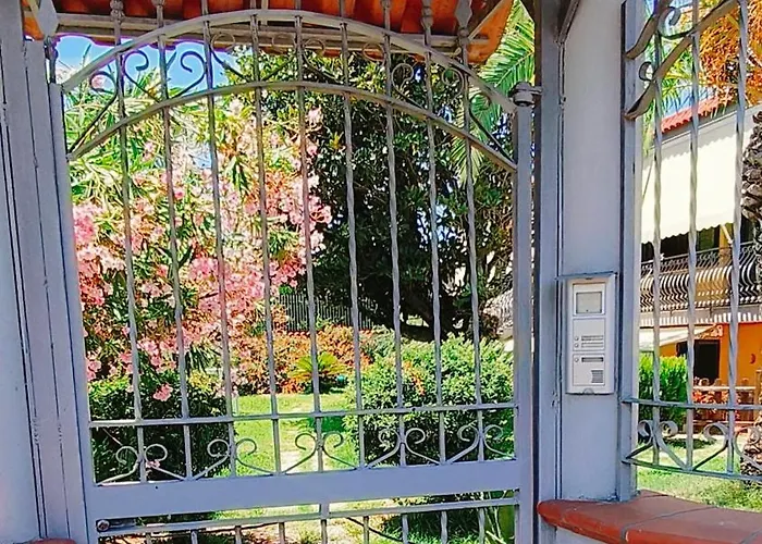 I Giardini Di Plinio - Elegante E Luminoso. Boscoreale